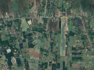 Terreno de 30 ha à venda em Arroyos y Esteros 3