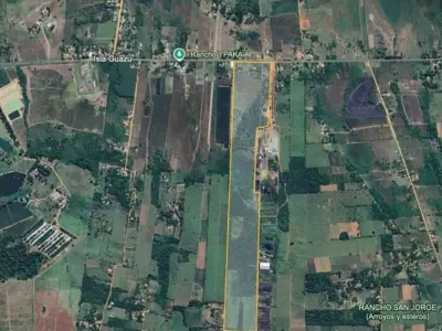 Terreno de 30 ha à venda em Arroyos y Esteros 4
