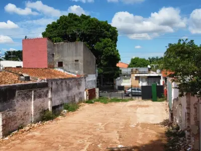 Terreno de 330 m² en venta en Ycua Sati, Asunción 3