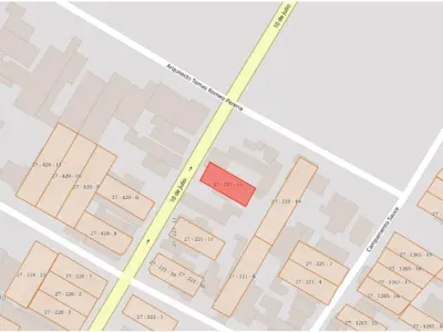 Terreno de 360 m² à venda em Fernando de la Mora 3