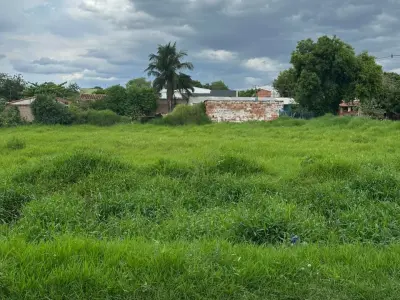 Land for sale in Segundo Barrio, Luque, 360 m² 3