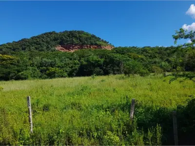 Terreno de 4 hectares à venda em Itá, Central 4