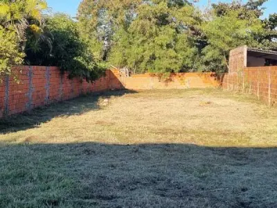 Terreno de 400 m² no Barrio Golondrina, Villa Hayes 4