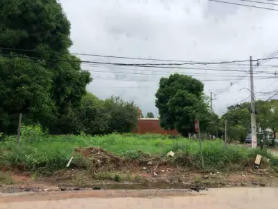 Terreno de 4.336 m² en venta en el centro de San Lorenzo 3