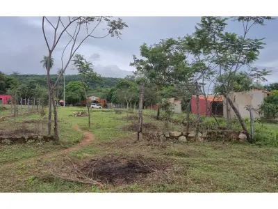 Terreno de 451 m² en venta en Caacupé, Cordillera 4