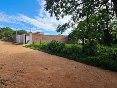 Terreno de 451 m² en venta en Ycuá Duré, Luque 4