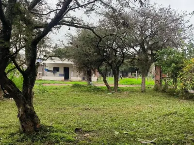 Terreno de 504 m² em Santa Lucía, Limpio 3