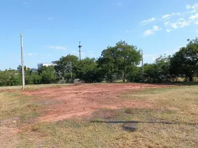 Terreno de 5.500 m² en venta en Fernando de la Mora 2