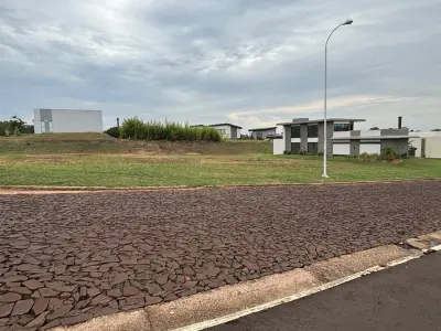 Terreno de 800 m² à venda no condomínio Aguavista, San Juan Del Paraná 3