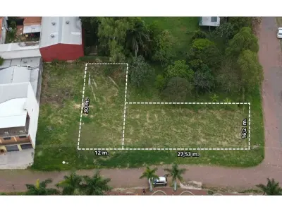 Terreno de 806 m² à venda em Ñemby, Bo. San Carlos 2
