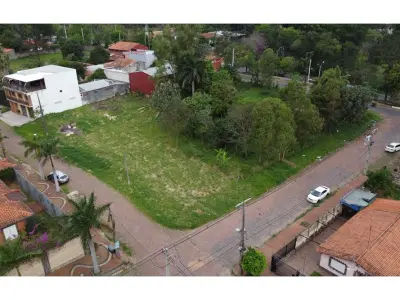 Terreno de 806 m² à venda em Ñemby, San Carlos 3