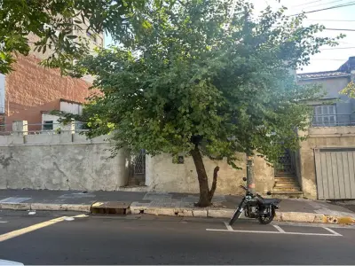 Terreno de 819 m² en venta en Barrio La Encarnación, Asunción 3