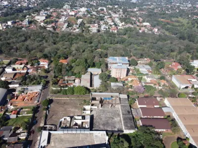 Terreno de grande porte à venda na Área 1, Ciudad del Este 3