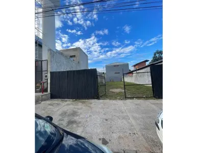 Terreno para alugar no centro de San Lorenzo 4