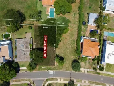 Terreno em Aqua Village, Altos — 552 m² em condomínio fechado 3