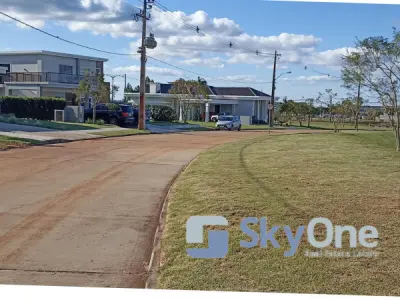 Terreno en condominio Costa del Lago, Hernandarias 4