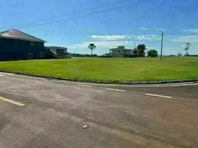 Terreno en condominio privado en venta, Ciudad del Este 3