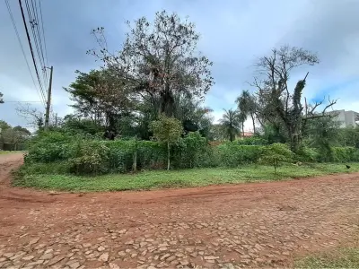 Terreno de esquina de 1080 m2 à venda em San Lorenzo 2