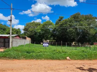 Terreno em esquina de 1.080 m² à venda em Ycua Caranday, Luque 3