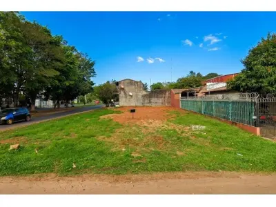 Terreno de esquina para alugar em Capiatá, Central 4