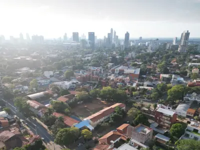 Terreno de esquina em San Cristóbal, Assunção 2
