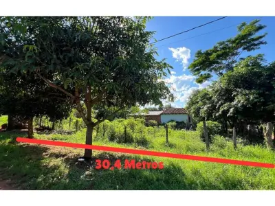Terreno de esquina à venda em Areguá, Central 4