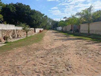 Terreno en esquina en venta en barrio Cristóbal Colón 4