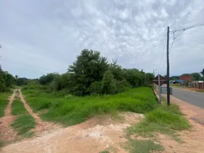 Corner Lot for Sale in Barrio G, Capiatá 3