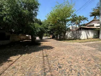 Terreno de esquina à venda em Cañada del Ybyray, Assunção 2