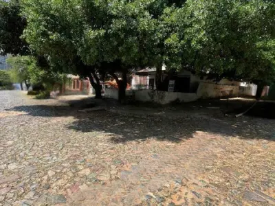Terreno de esquina à venda em Cañada del Ybyray, Assunção 3