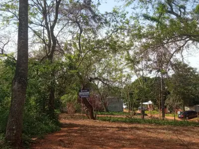 Terreno de esquina à venda em Cañada Garay, Luque 5