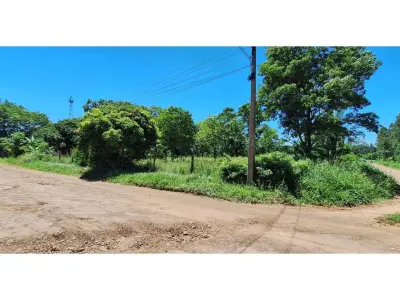 Corner lot for sale in Carmen del Paraná 2