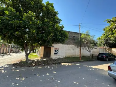 Corner Land for Sale in Fernando de la Mora 3
