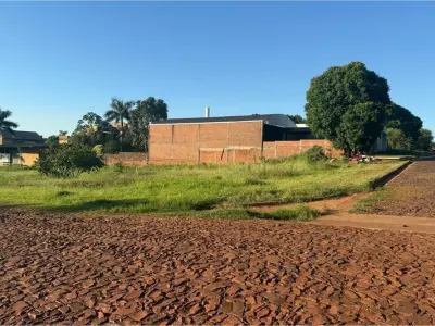 Corner lot for sale in Fram, Itapúa 4
