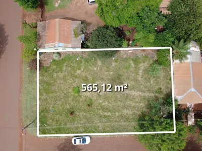 Terreno en esquina en venta en Hernandarias 3