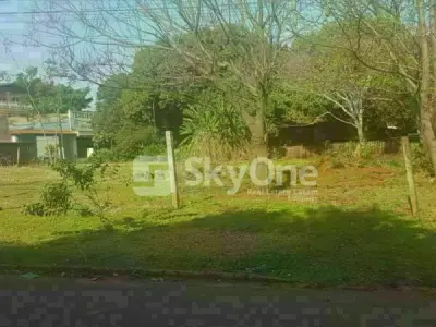 Terreno em esquina à venda em Hernandarias, a 300 m da orla 2