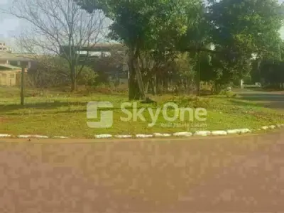 Terreno em esquina à venda em Hernandarias, a 300 m da orla 4