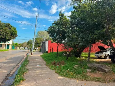 Terreno em esquina à venda em Loma Pytã 2