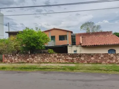 Terreno de esquina à venda em Mburucuyá, Assunção 4