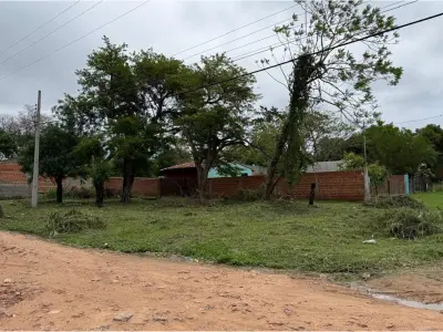 Terreno en esquina en venta en Piquete Cue, Limpio 3