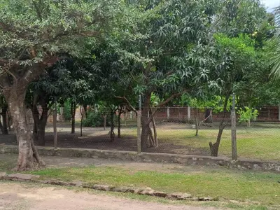 Terreno en esquina en venta en Remansito, Villa Hayes 2
