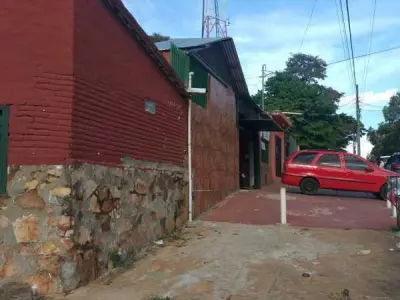 Terreno en esquina en venta en San Isidro, Lambaré 3