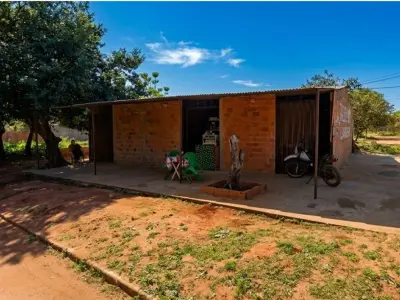 Terreno de esquina à venda em San Lorenzo, La Victoria 3