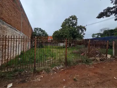 Terreno de esquina à venda em San Lorenzo, Villa Industrial 2