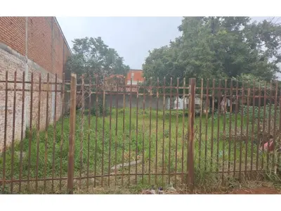 Terreno de esquina à venda em San Lorenzo, Villa Industrial 3