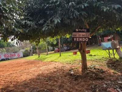Corner Lot for Sale in Ypané, Barrio Potrerito — 360 m² 2