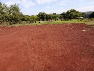 Terreno em esquina à venda frente à Rota 14, Cambyretá 4