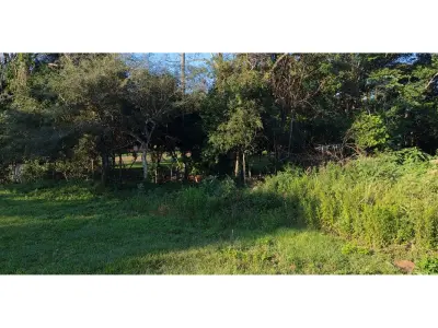 Terreno à venda com arroio em Patiño, Itauguá 4