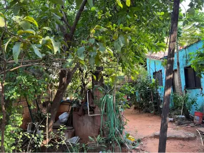 Terreno à venda com casa para reformar em María Auxiliadora 2