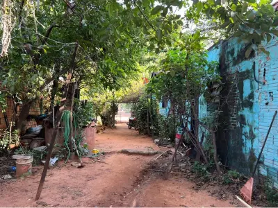 Terreno à venda com casa para reformar em María Auxiliadora 3
